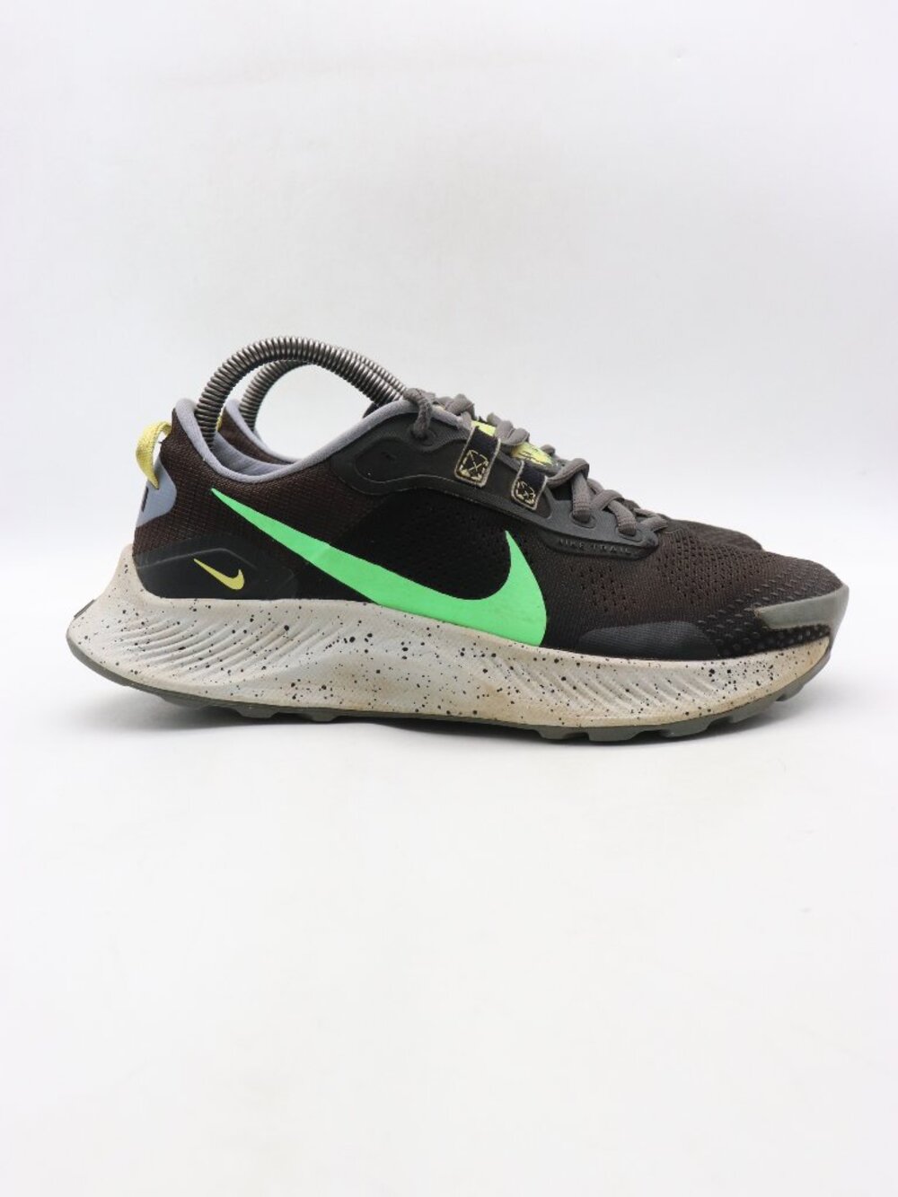 Nike Pegasus Trail 3 Running Men's 7.5 Black Green Hiking Sneakers DA8697-004